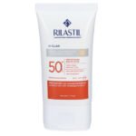 ريلاستيل دي كلار كريم موحد للون البشرة المتصبغة بعامل حماية50+ درجة فاتحة 40مل